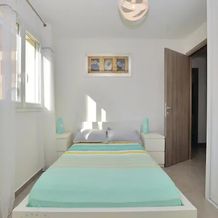 Three-bedroom Holiday In *