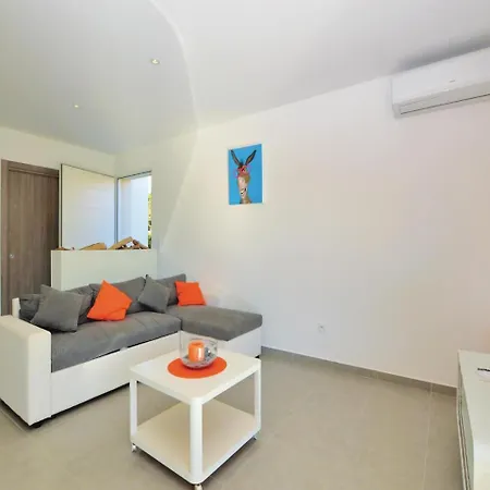 Three-bedroom Holiday In Semesterbostad