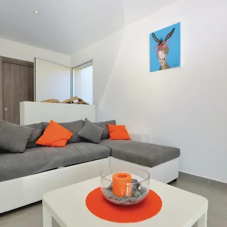 Three-bedroom Holiday In Semesterbostad