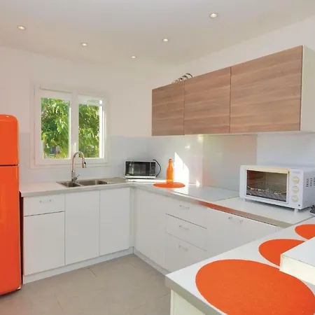 Hébergement de vacances Three-bedroom Holiday In Cervione